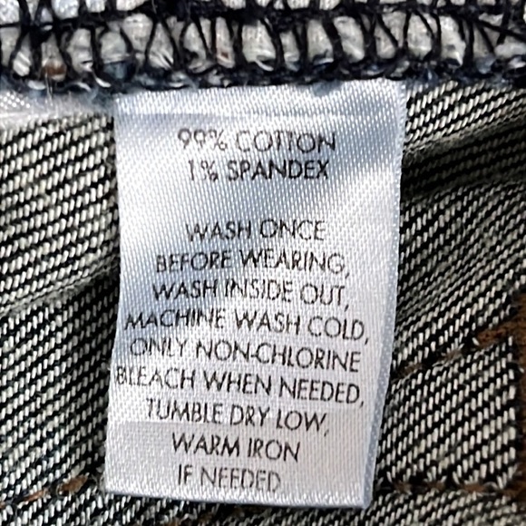 Loft Modern Cuffed Bermuda Denim Shorts in Dark Indigo - Size 6 - Picture 5 of 6